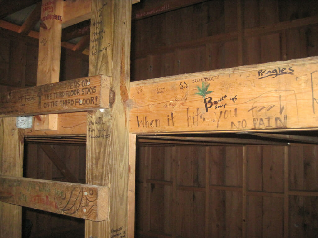 Mountaineer Falls Shelter AT