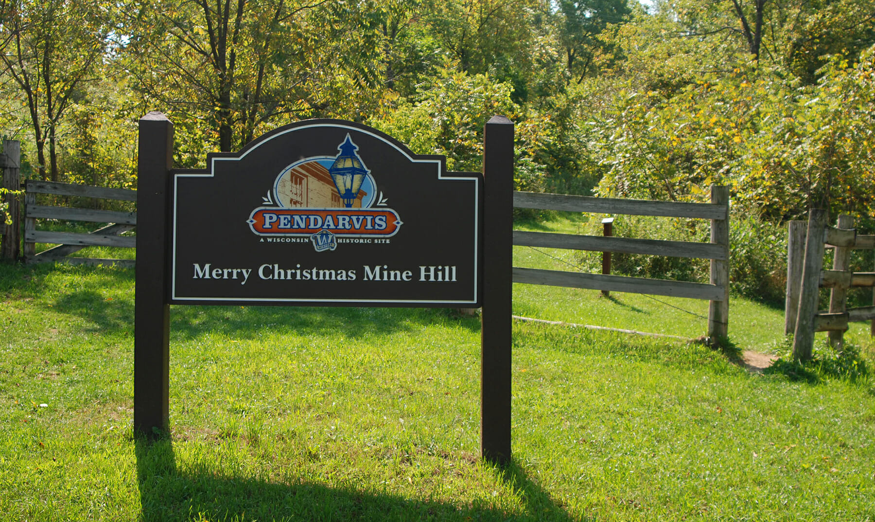 Trailhead for Merry Christmas Mine Hill