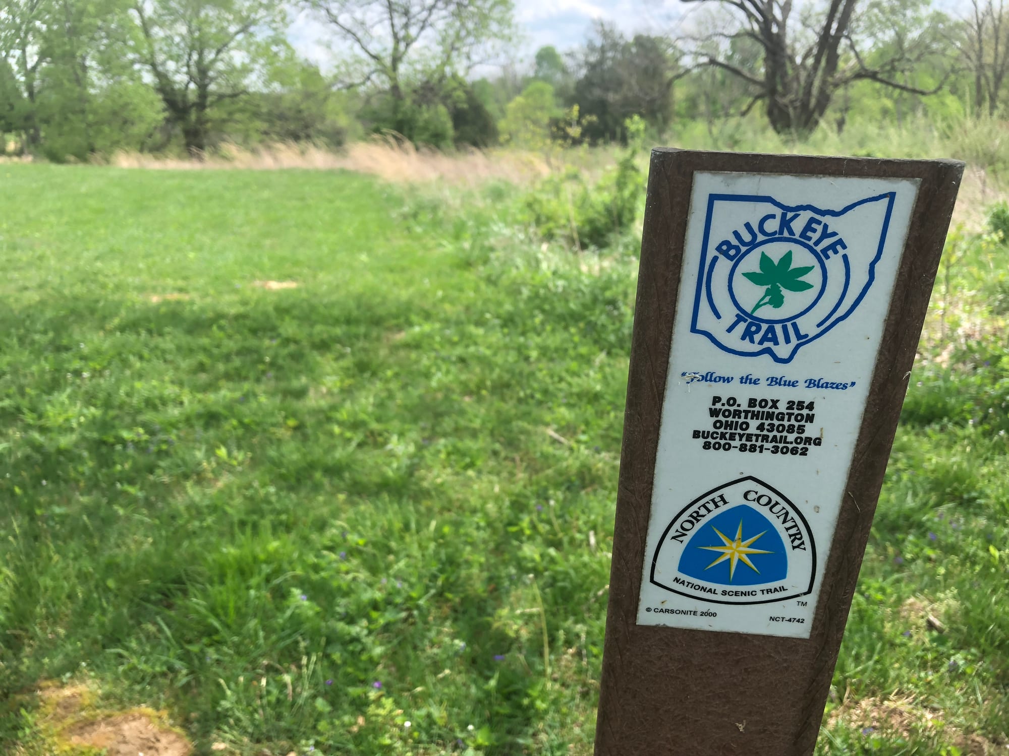 Buckeye Trail and North Country National Scenic Trail symbols