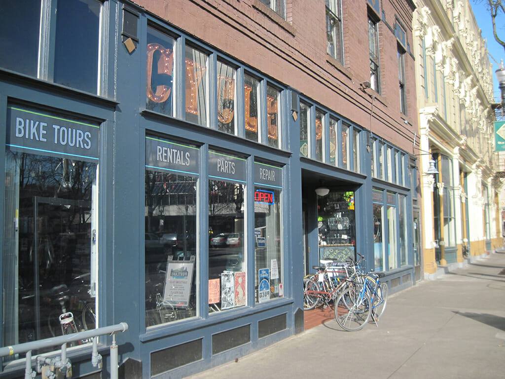 Bike rental shop in Portland